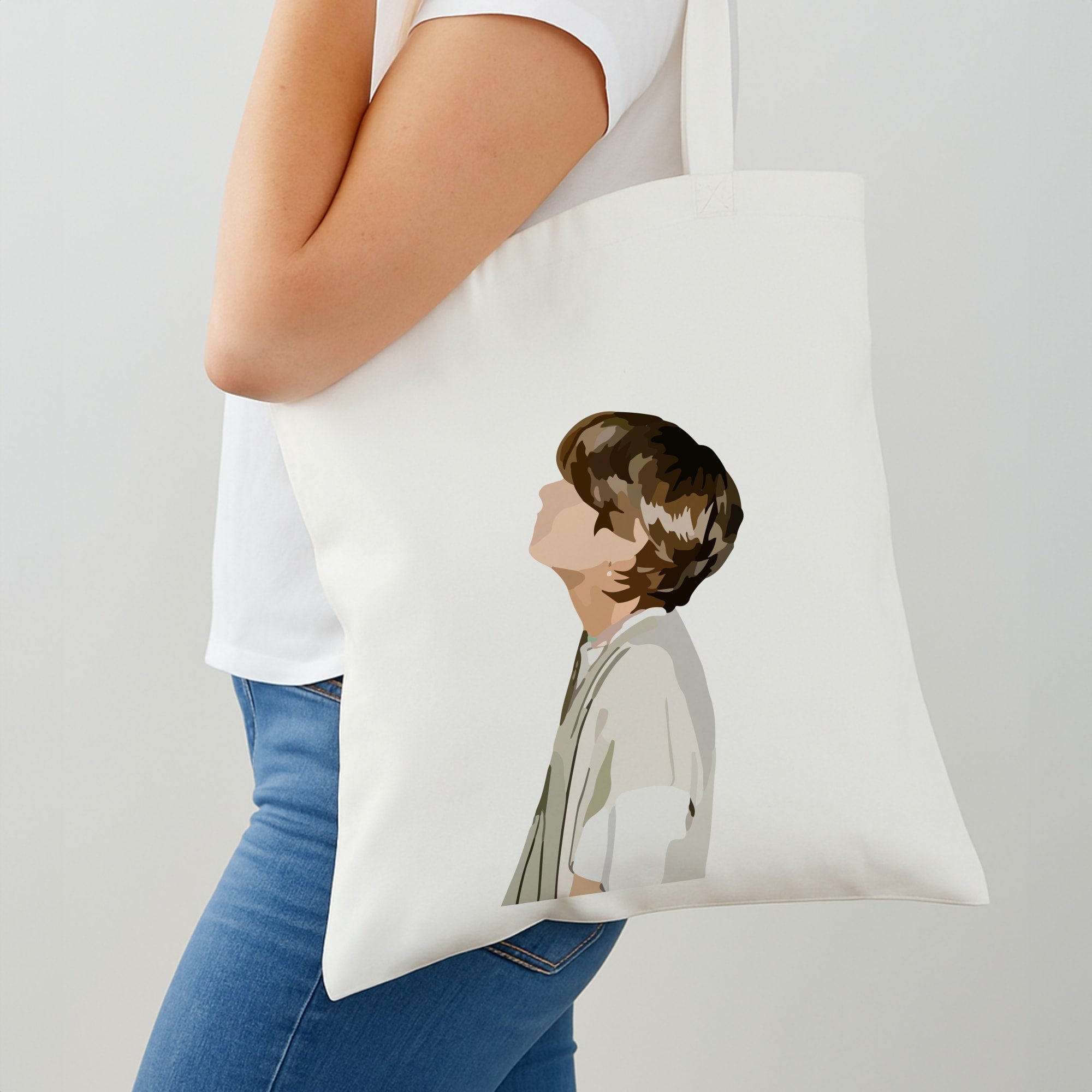 Cast Member - K Pop Shoulder Bag