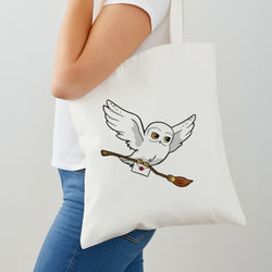 Messenger Owl Hedwig Tote Bag