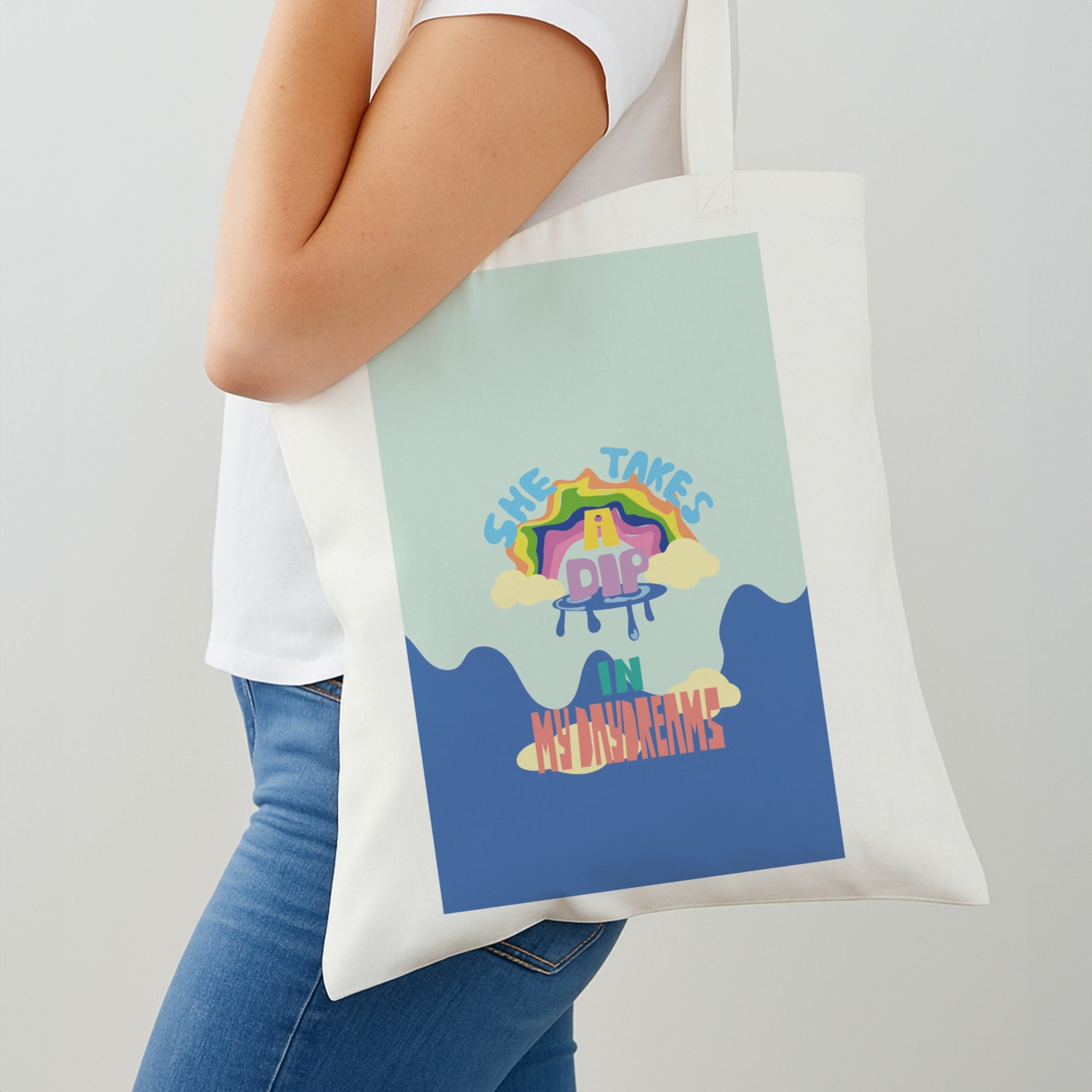 She takes a dip in my daydreams Shoulder Bag
