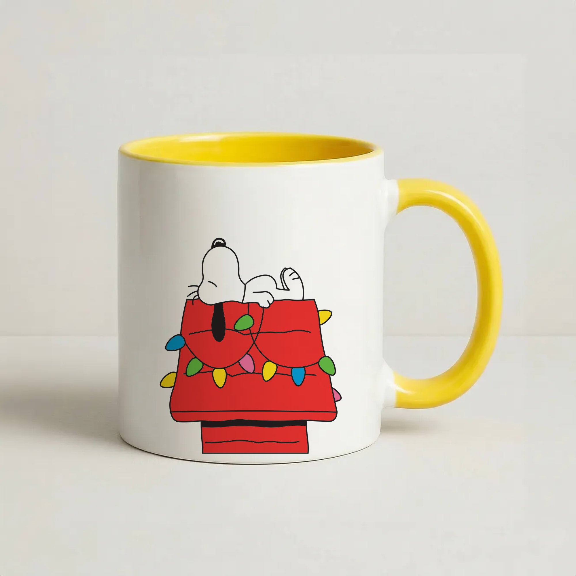 Cartoon Beagle Fairylights Coffee Yellow Mug