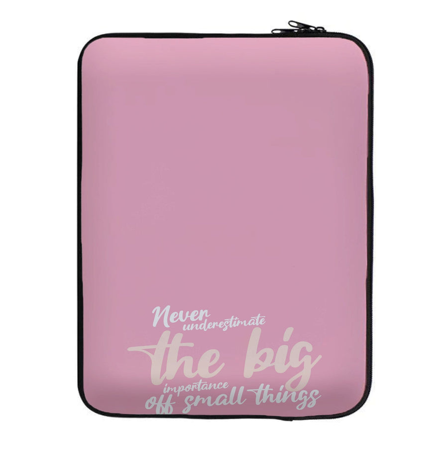 The Big Importance Of Small Things - The Midnight Libary Laptop Sleeve