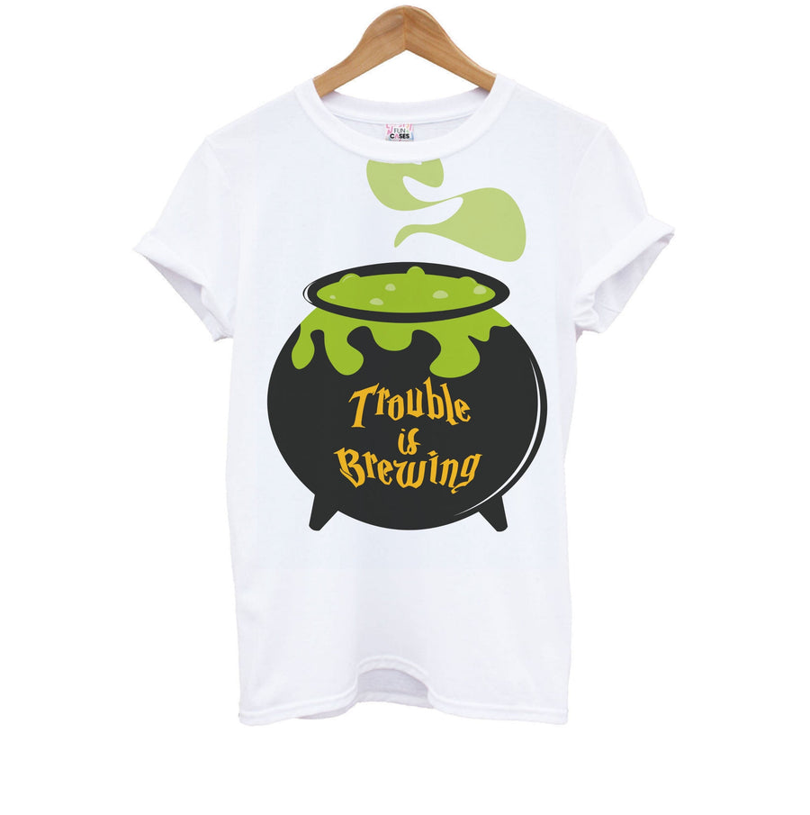 Trouble is Brewing - Hocus Pocus Kids T-Shirt
