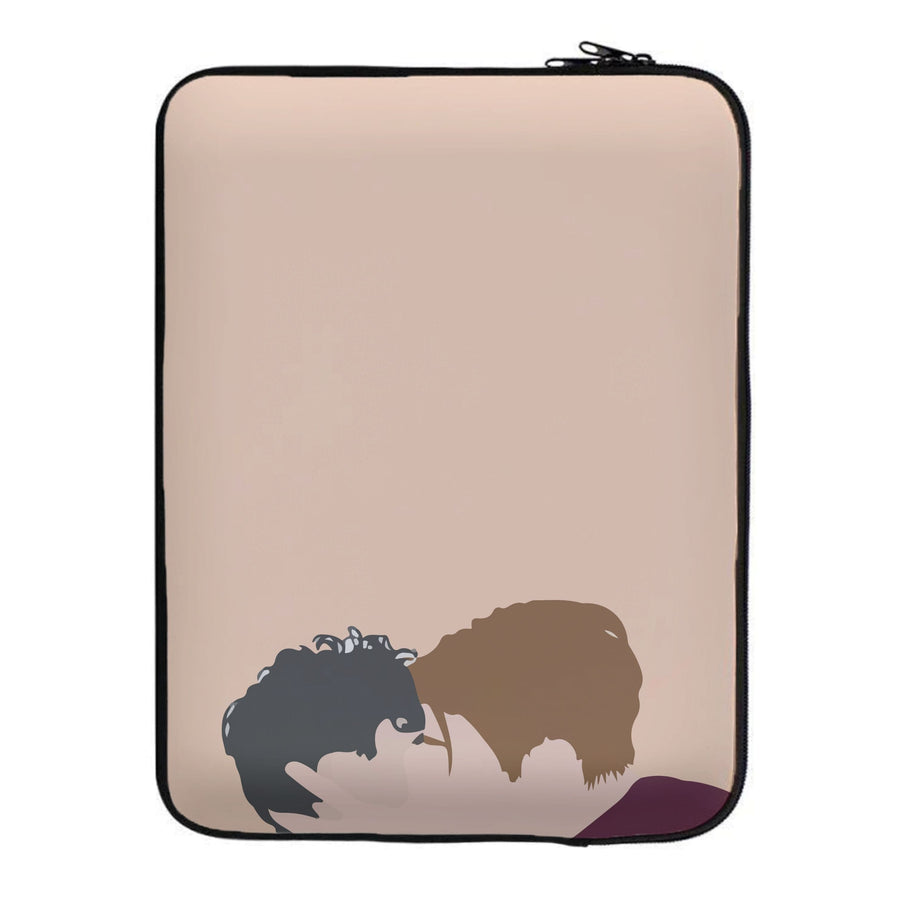 Nick And Charlie Kissing - Heartstopper Laptop Sleeve