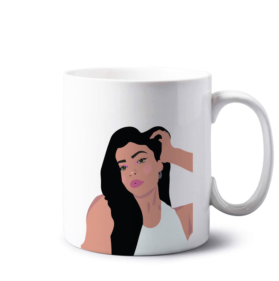 Doing makeup - Kylie Jenner Mug