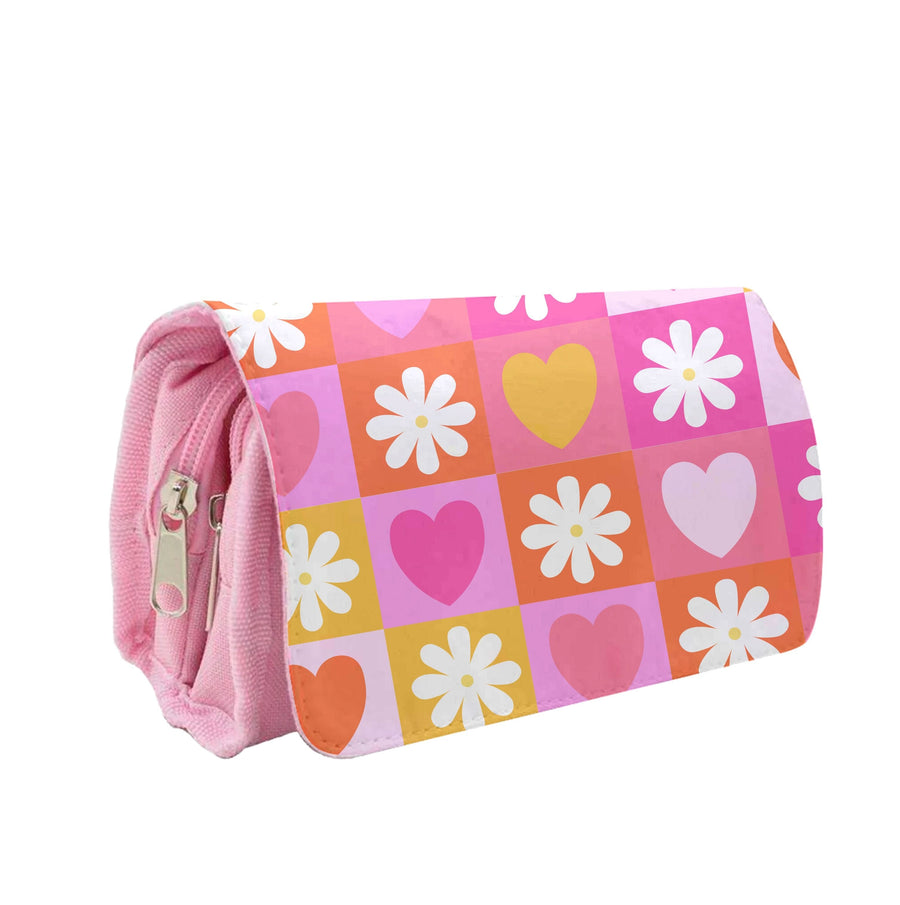 Checked Hearts And Flowers - Spring Patterns Pencil Case