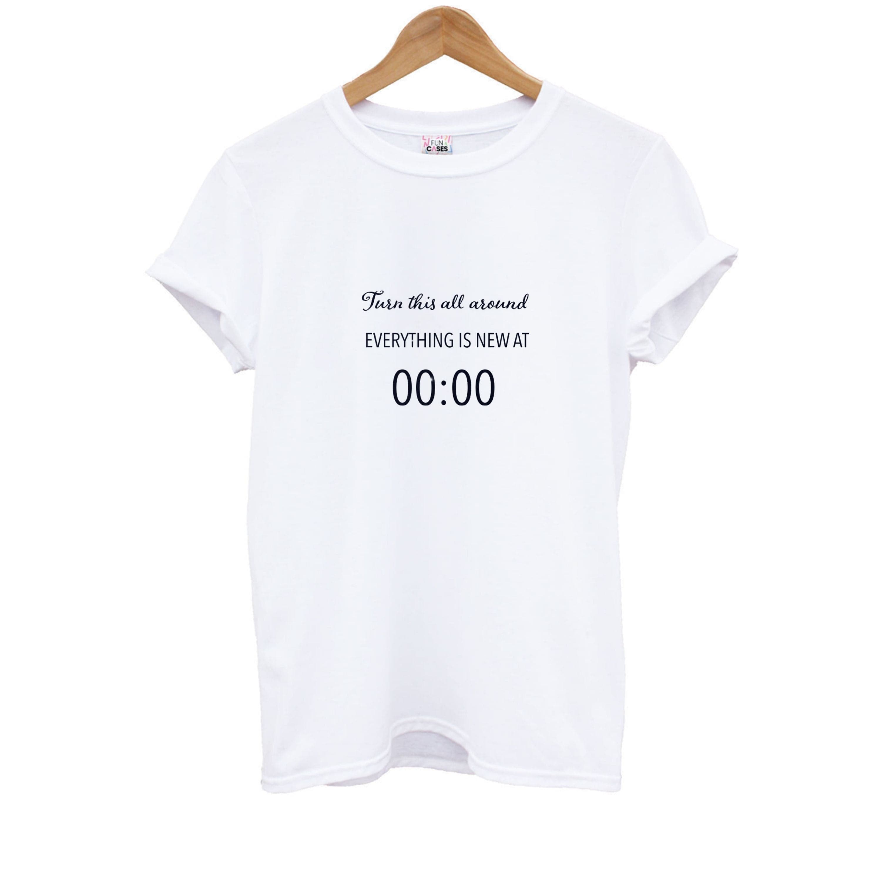 When The Clock Strikes Midnight - K Pop Kids T-Shirt